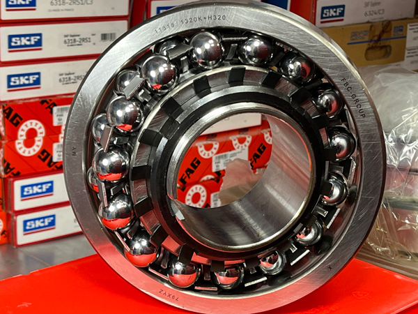 Подшипник 11318 (90*215*47/71) (1320K+H320) FBC-GROUP