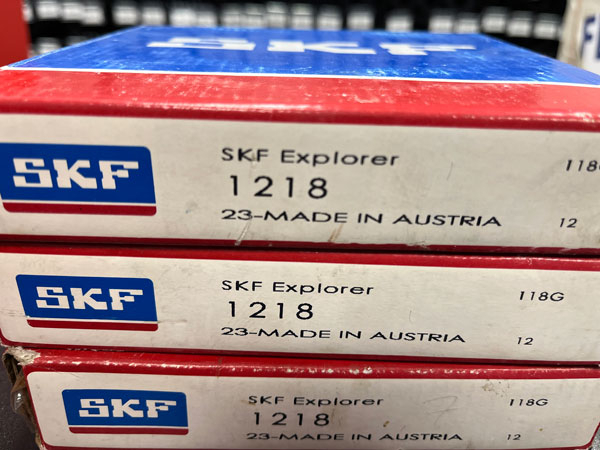 Подшипник 1218 SKF аналог 1218 (90x160x30)