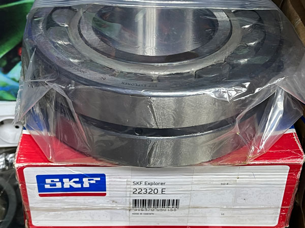 Подшипник 22320 E SKF размеры 100x215x7