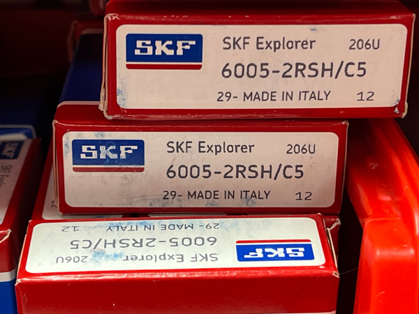 Подшипник 6005-2RSH/C5 SKF аналог 90-180105 размеры 25*47*12