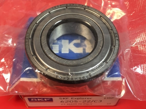 Подшипник 6205-2Z C3 SKF размеры 25x52x15