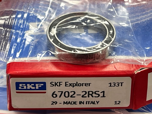 Подшипник 6702-2RS1 SKF аналоги 1180702, 61702-2RS, 1000702-2RS размеры 15x21x4