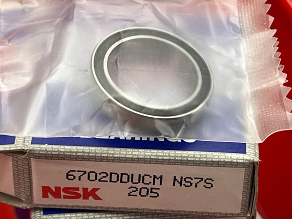 Подшипник 6702DDU NSK аналоги 1180702, 61702-2RS, 1000702-2RS размеры 15x21x4