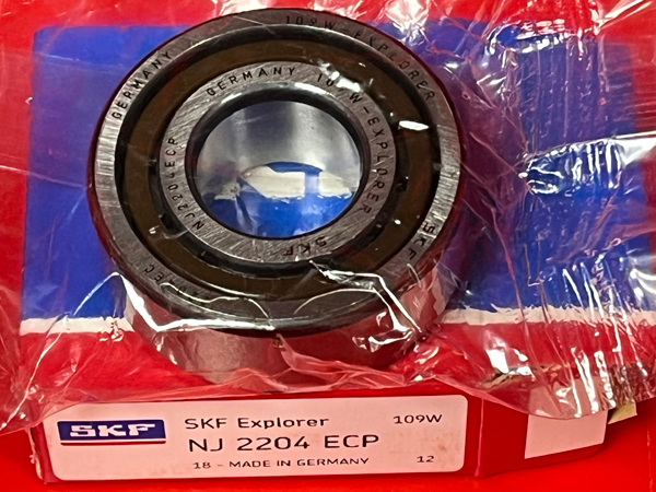 Подшипник NJ2204 ECP SKF аналог 42504Е размеры 20x47x14