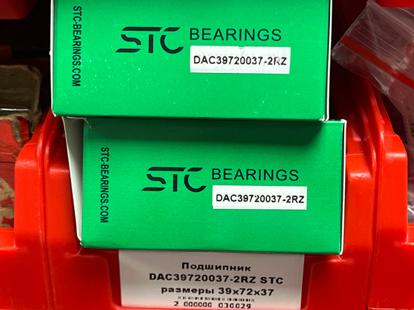Подшипник DAC39720037-2RZ STC размеры 39*72*37