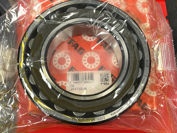 Подшипник 22217-E1-XL FAG аналог 53517Н размеры 85x150x36