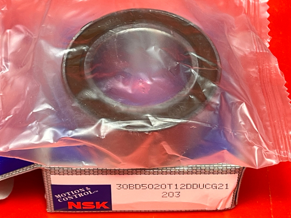 Подшипник 30BD5020T12DDUCG21 NSK размеры 30x50x20