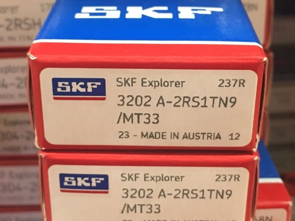 Подшипник 3202 A-2RS1TN9/MT33 SKF аналог 5202-2RS (3056202) размеры 15х35х15,9