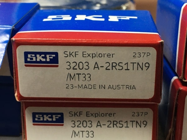 Подшипник 3203 A-2RS1TN9/MT33 SKF аналог 5203-2RS (3056203) размеры 17х40х17,5