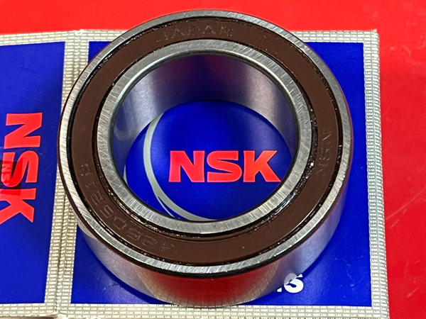 Подшипник 32BD5218 NSK компрессора кондиционера размеры 32*52*18/20