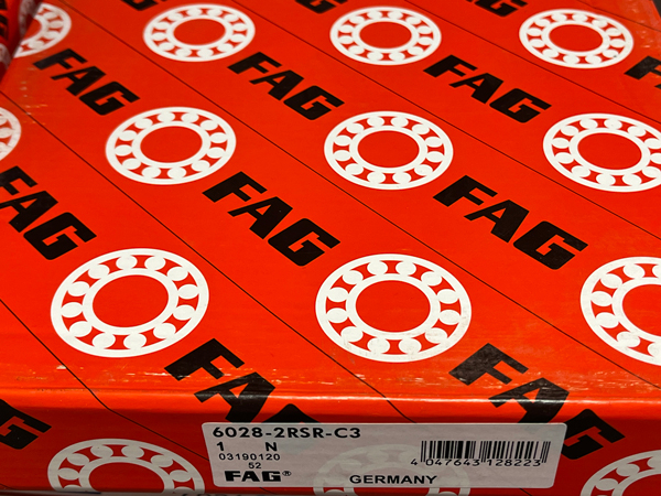 Подшипник 6028-RSR-С3 FAG аналог 70-180128 размеры 140*210*33