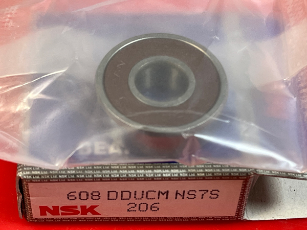 Подшипник 608DDUCM NSK аналог 180018 размеры 8x22x7