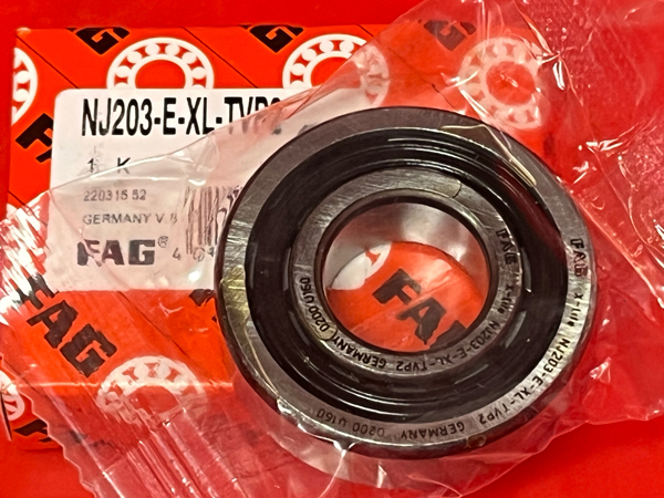 Подшипник NJ203-E-XL-TVP2 FAG аналог 42203Е размеры 17x40x12