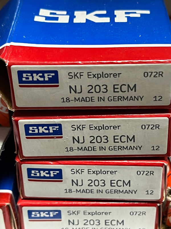Подшипник NJ203 ECM SKF аналог 42203 Л размеры 17х40х12
