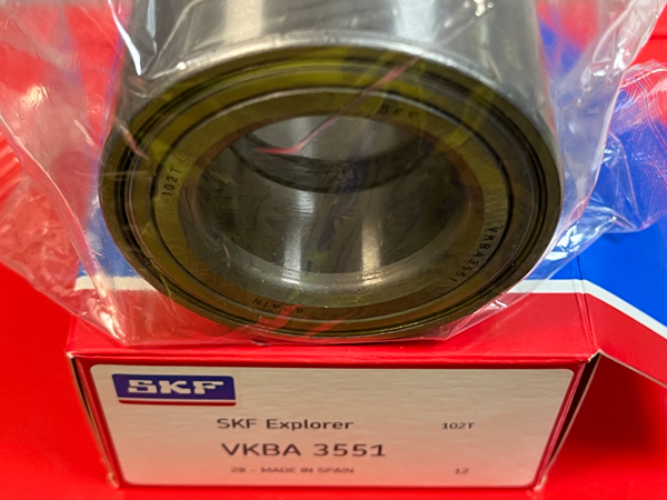 Подшипник VKBA 3551 SKF размеры 40*73*55