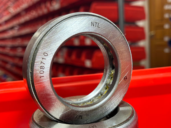 0108000 - упорные одинарные закрытого типа