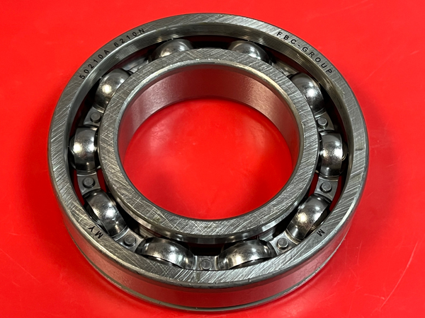 0050000 - однорядные с канавкой на наружном кольце