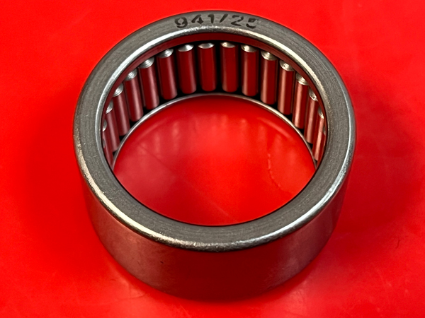 940/00 - однорядные с наружным кольцом со сквозным отверстием без сепаратора