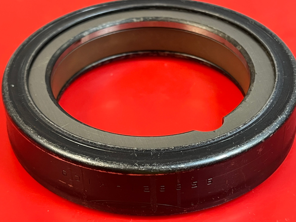 9588000 - упорные одинарные закрытого типа